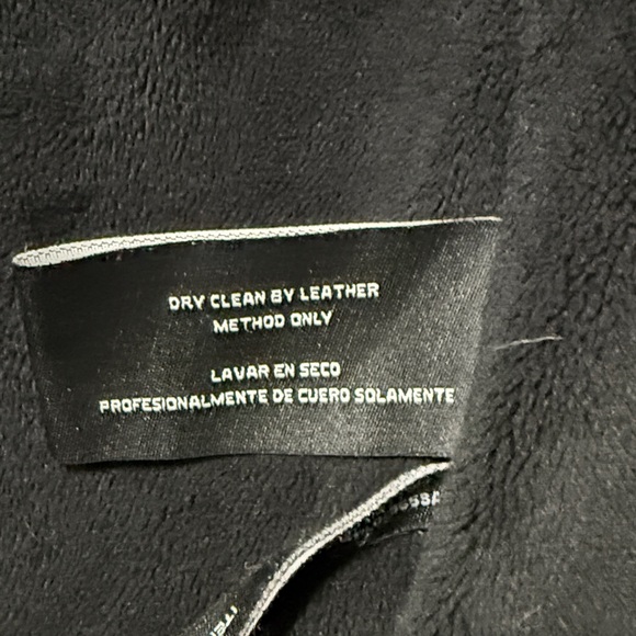 Leather jacket - Picture 10 of 13